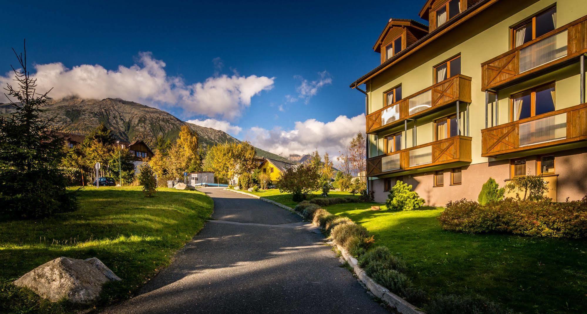 Hotel Villa Siesta Vysoké Tatry Buitenkant foto